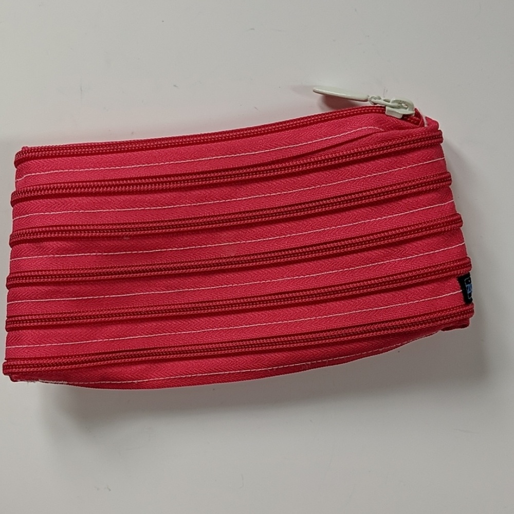 Zip-it Pink Pouch